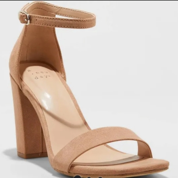 a new day Shoes - A new day Ema Taupe Blocke Heeled Round Toe Sandals  Size 8.5